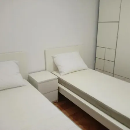 Apartman Boka Apartment *