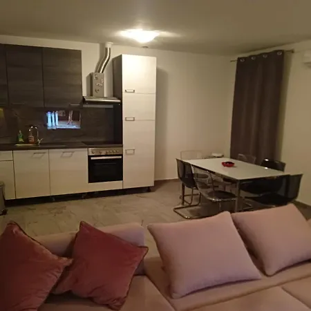 Apartment Apartman Boka